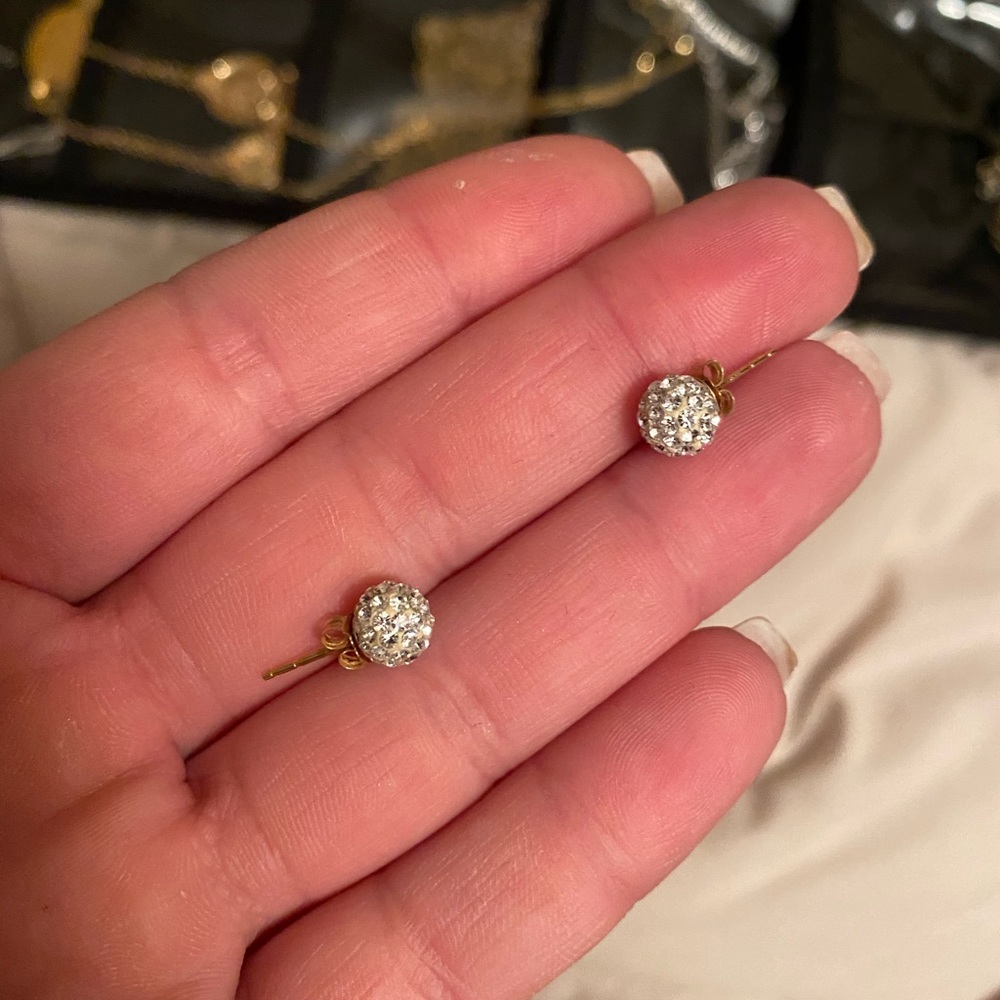 Stud earrings - never worn